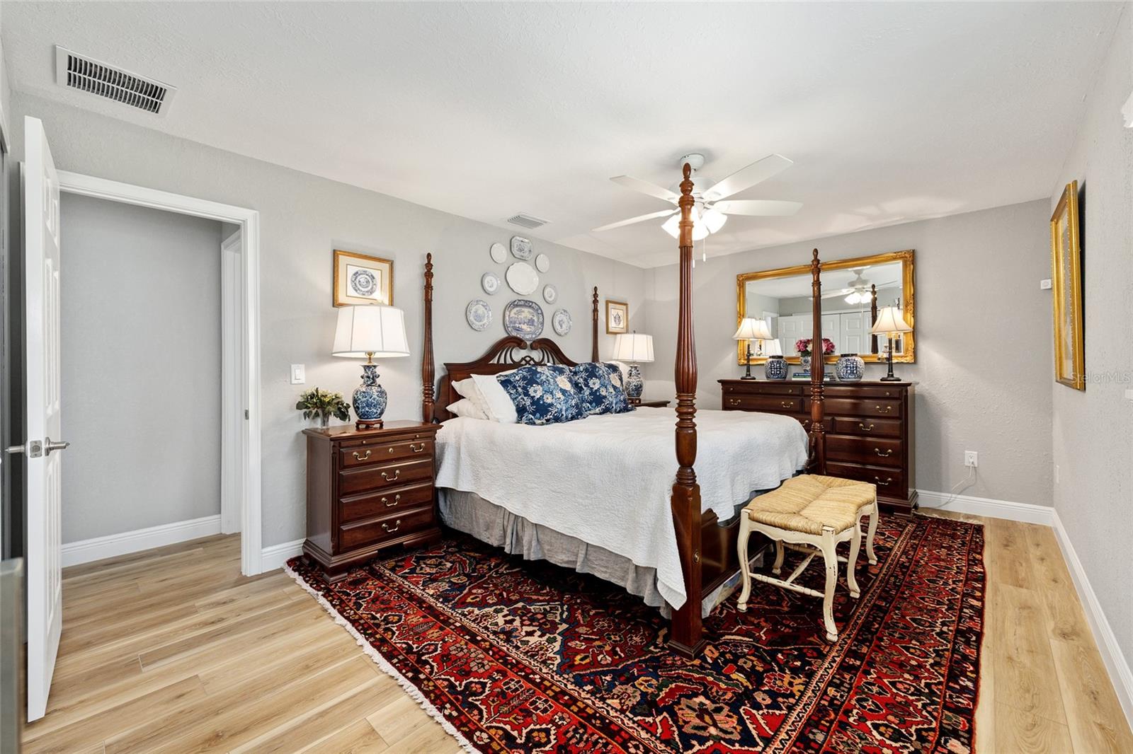 EASTWOOD PARK UN 01 - Residential