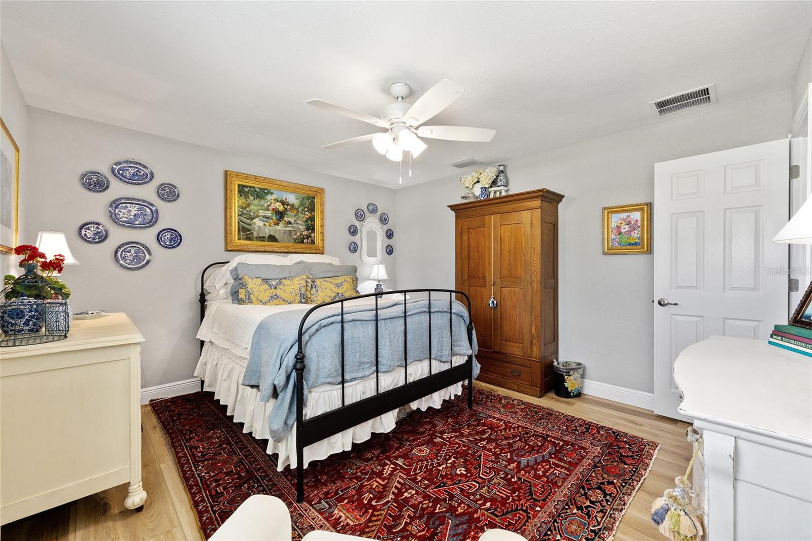 EASTWOOD PARK UN 01 - Residential