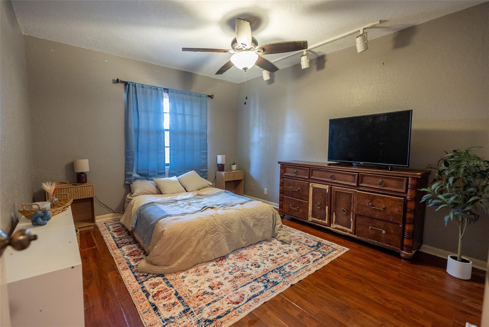 CYPRESSWOOD TENNIS VLS - Residential