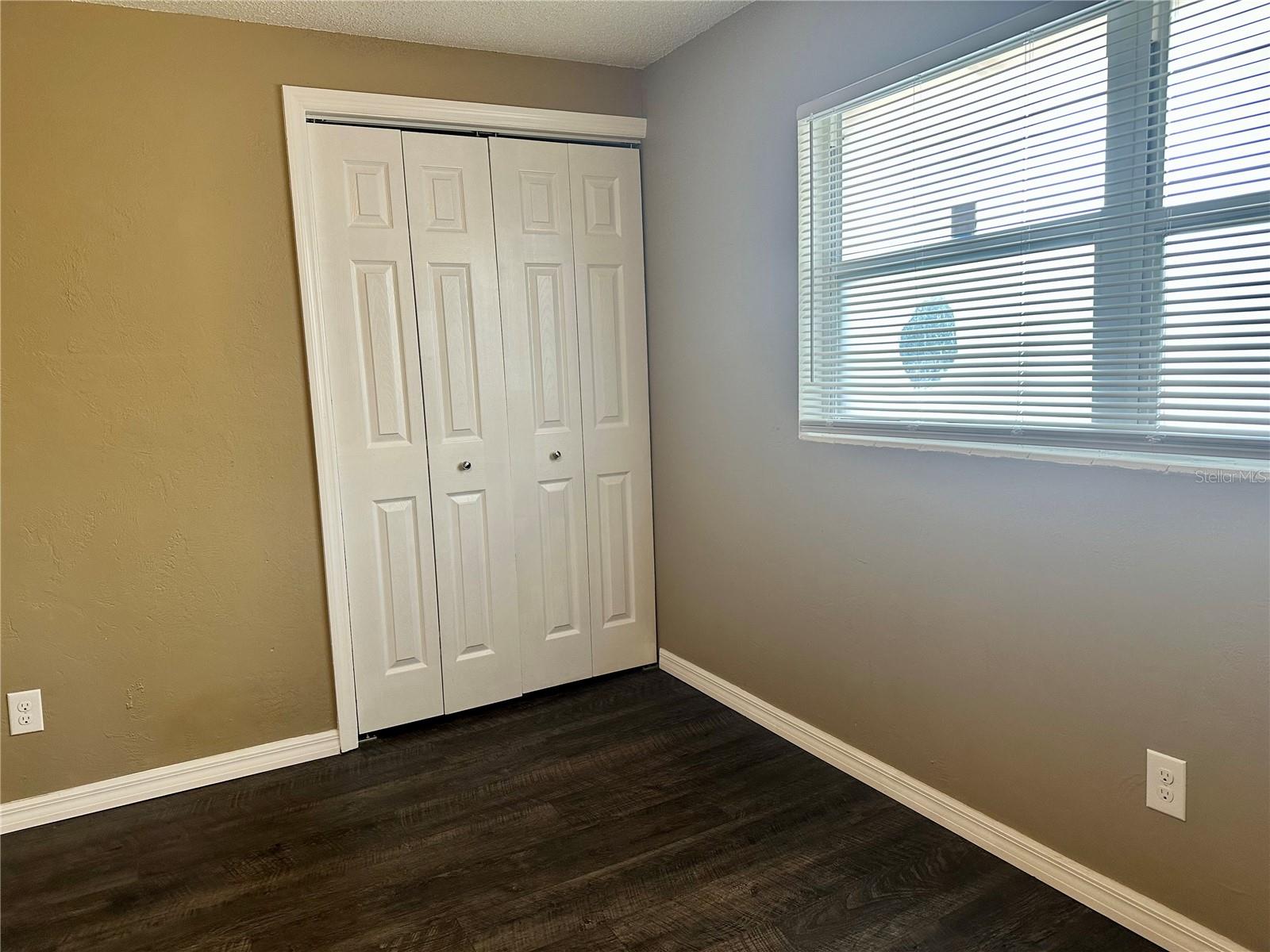 RIVER-GOLF TWNHS - Residential Lease