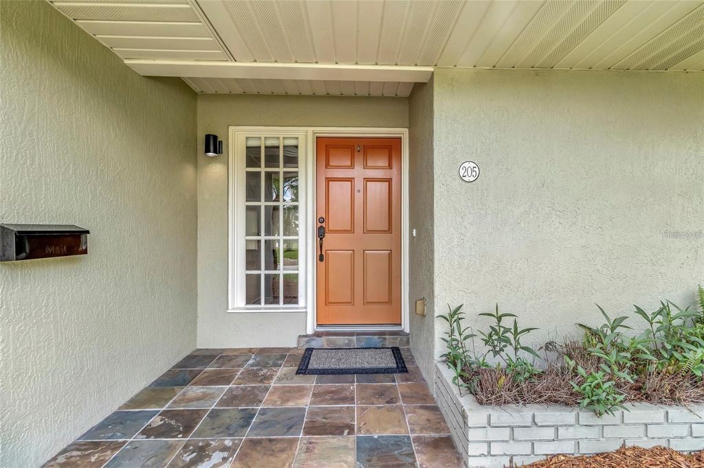Photo of 205 S Woodland Street, Winter Garden, FL 34787 (MLS # G5112038)