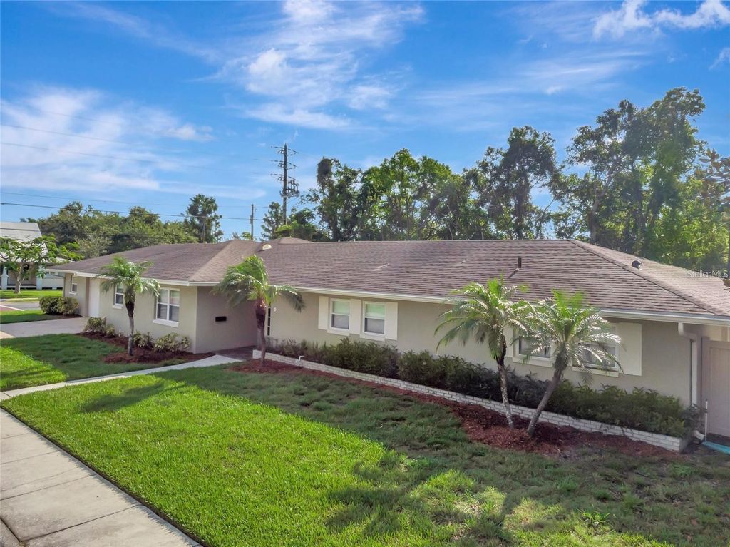 Photo of 205 S Woodland Street, Winter Garden, FL 34787 (MLS # G5112038)