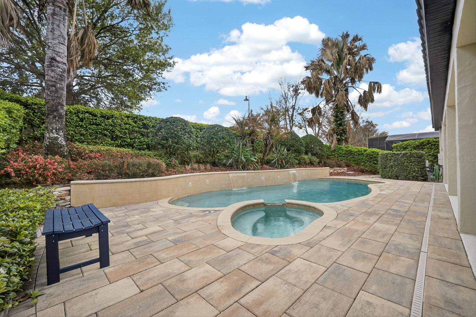 TWINWATERS - Residential