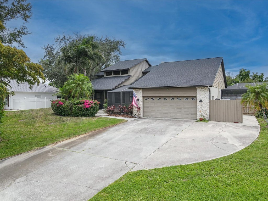 Photo of 1279 Cornish Court, Sarasota, FL 34232 (MLS # TB8518333)