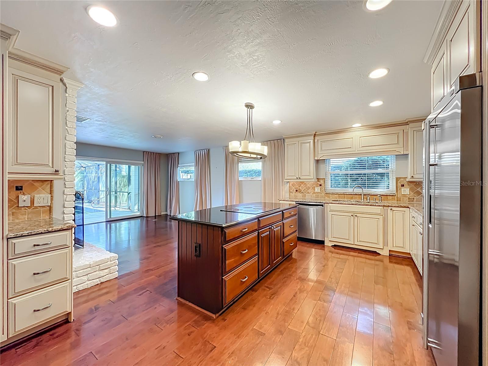 PARK GROVE - Residential