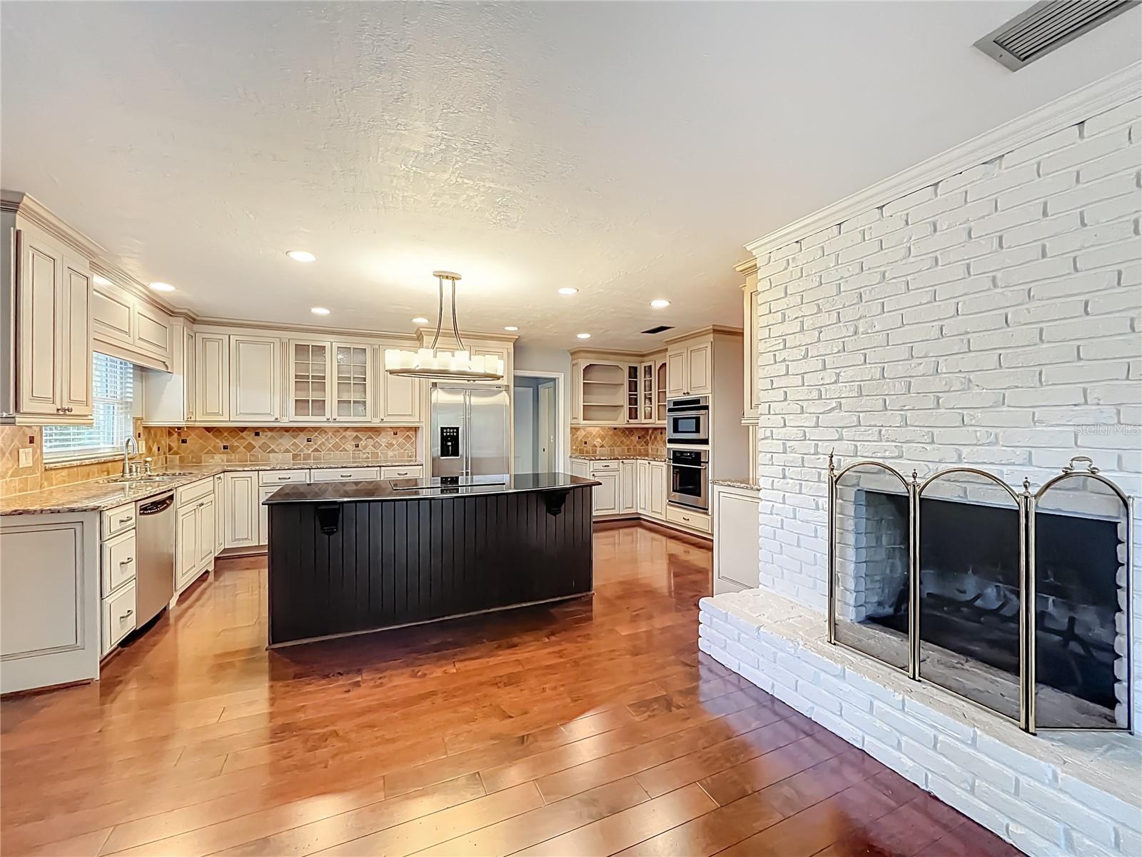 PARK GROVE - Residential