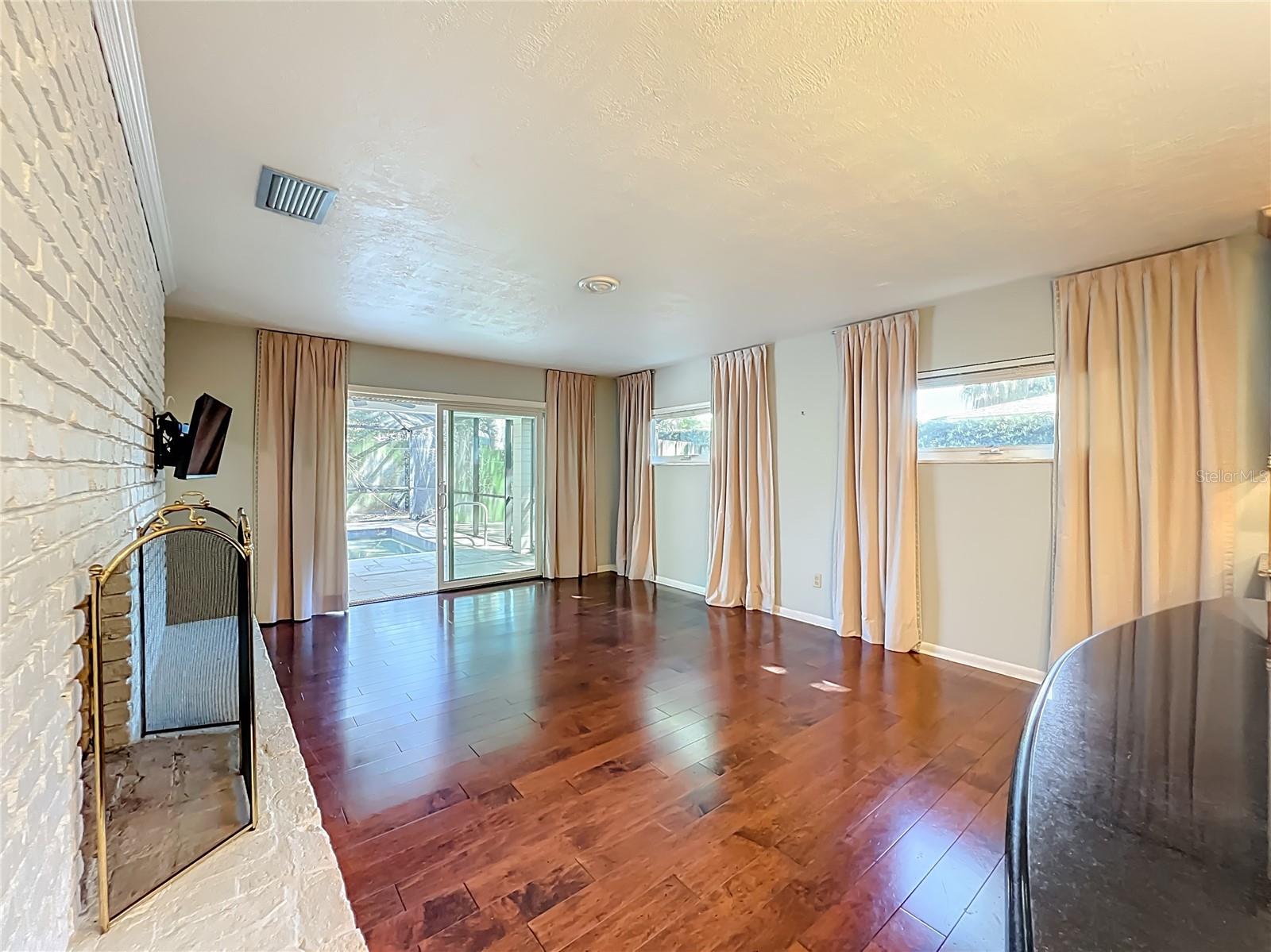 PARK GROVE - Residential