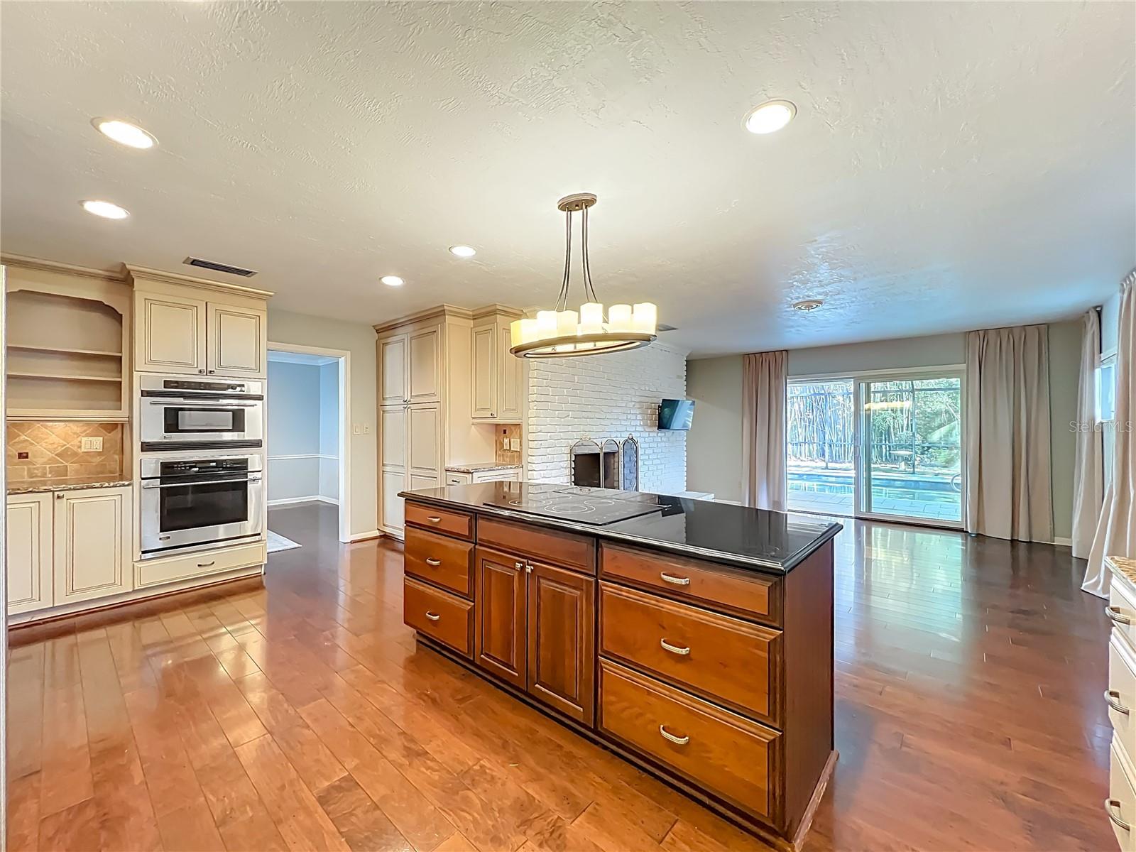 PARK GROVE - Residential