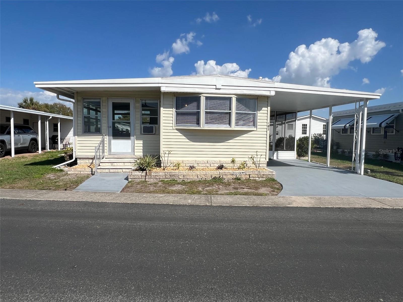 103 PINDO PALM STREET W