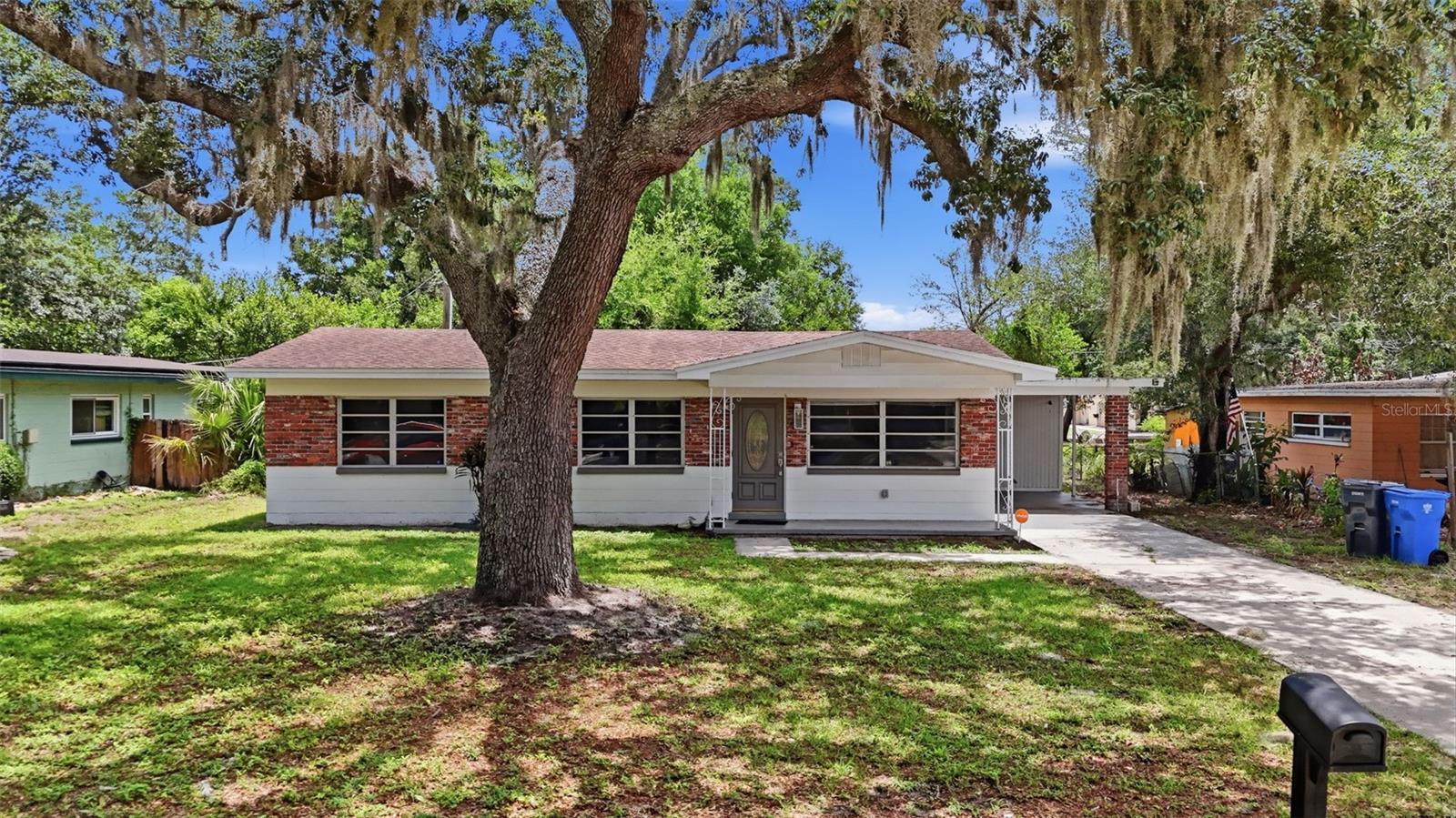 7815 PINE HILL DRIVE