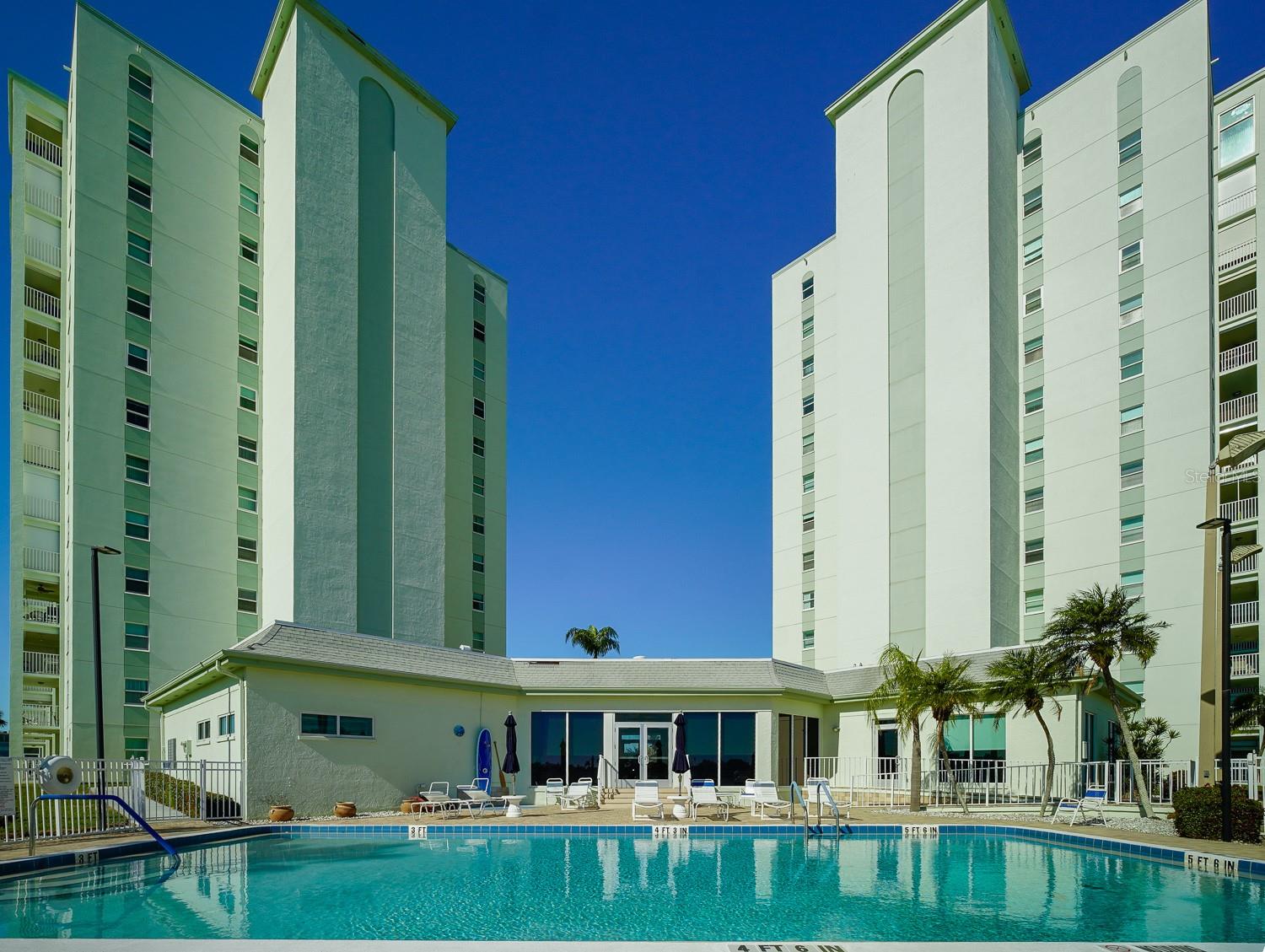 THREE PALMS POINTE CONDO - Residential