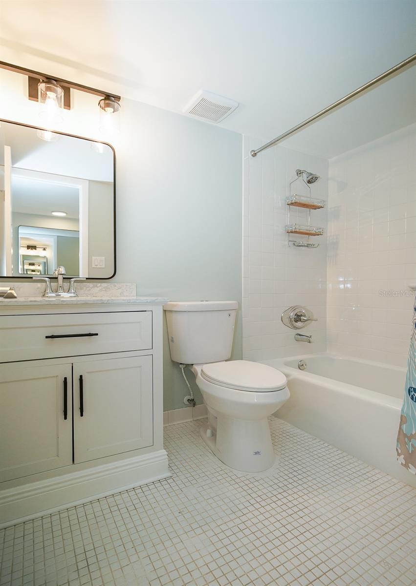 THREE PALMS POINTE CONDO - Residential