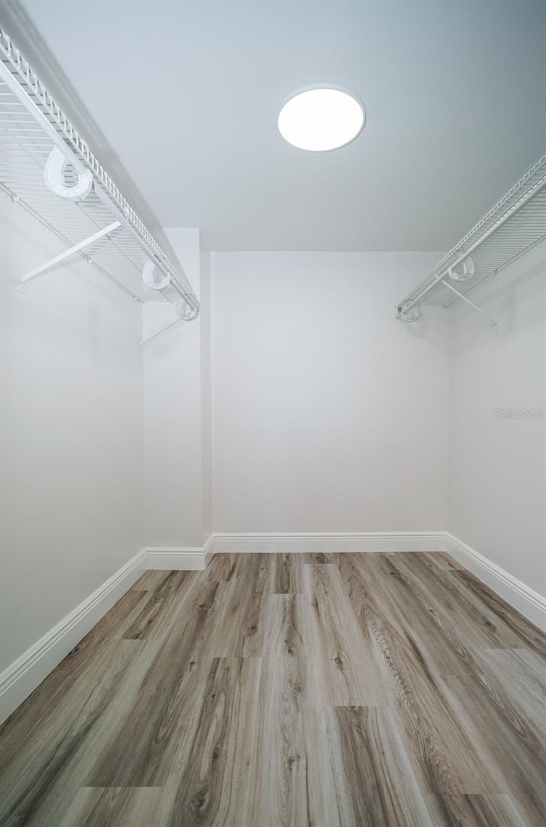 THREE PALMS POINTE CONDO - Residential