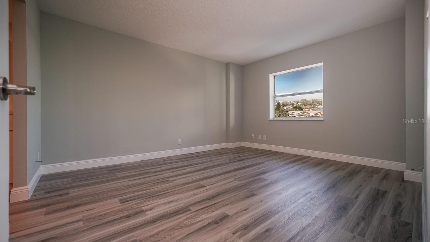 THREE PALMS POINTE CONDO - Residential