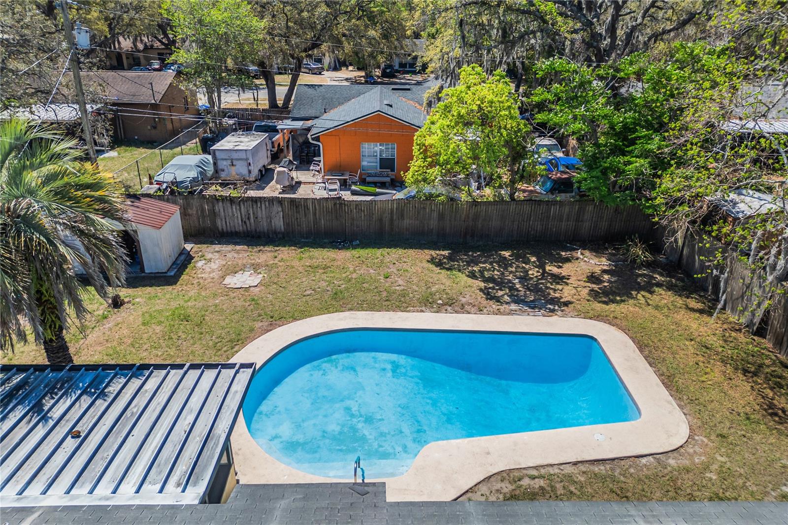 ROLLING WOODS - Residential