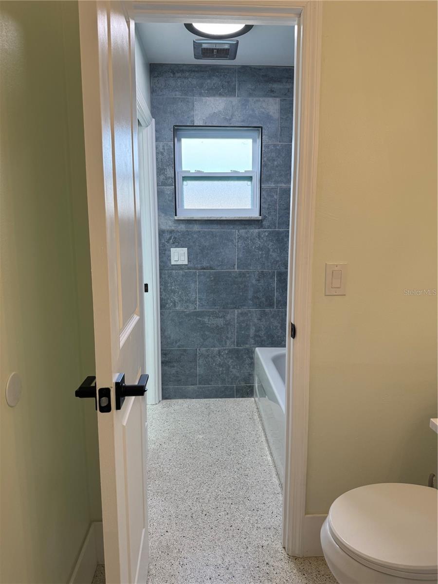 PORT CHARLOTTE SEC 51 01 - Residential Lease