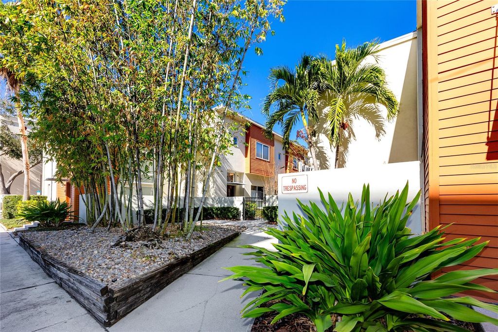 Photo of 851 3rd Ave N, St Petersburg, FL 33701 (MLS # TB8463672)