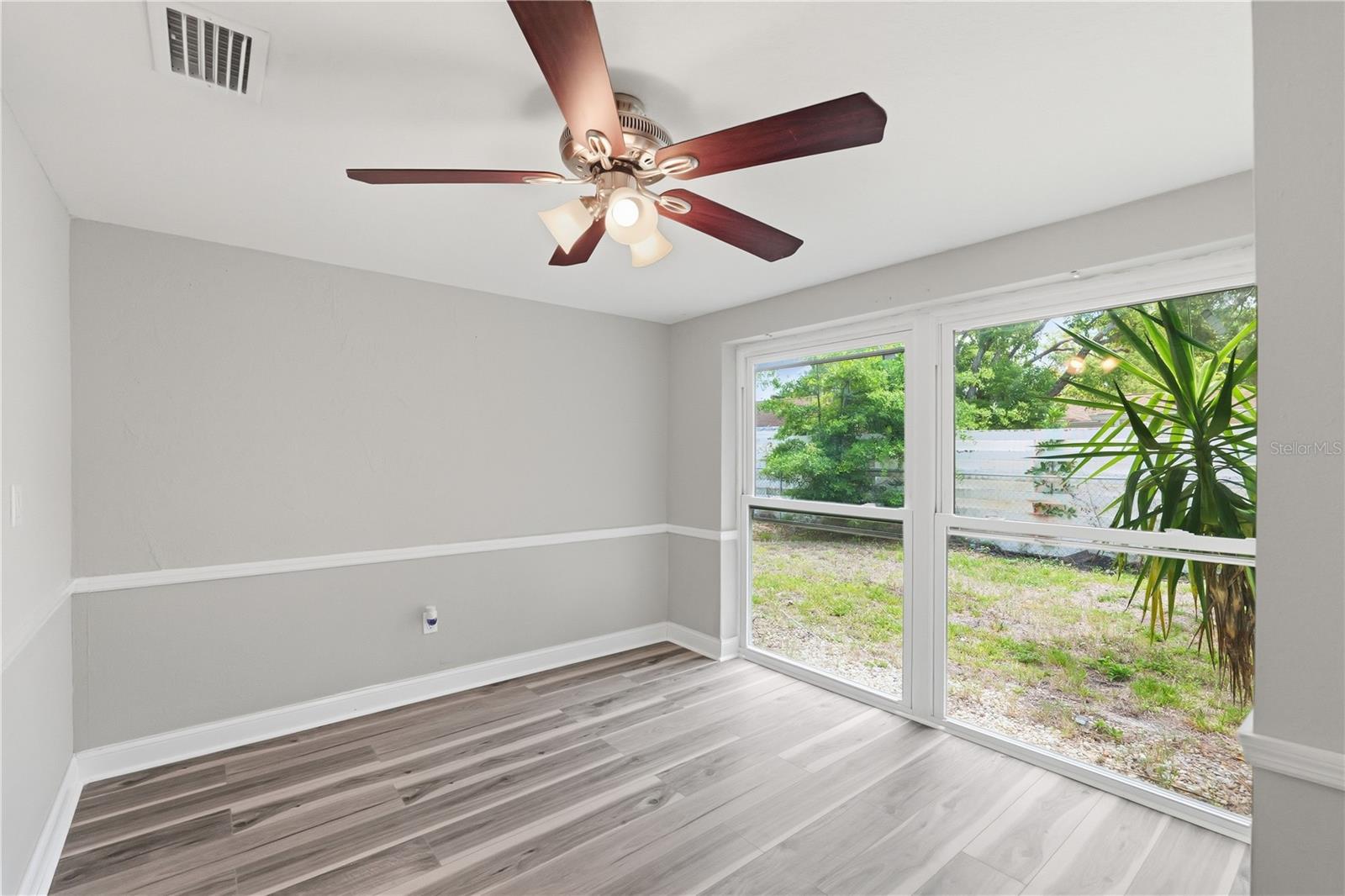 BEACON SQUARE - Residential