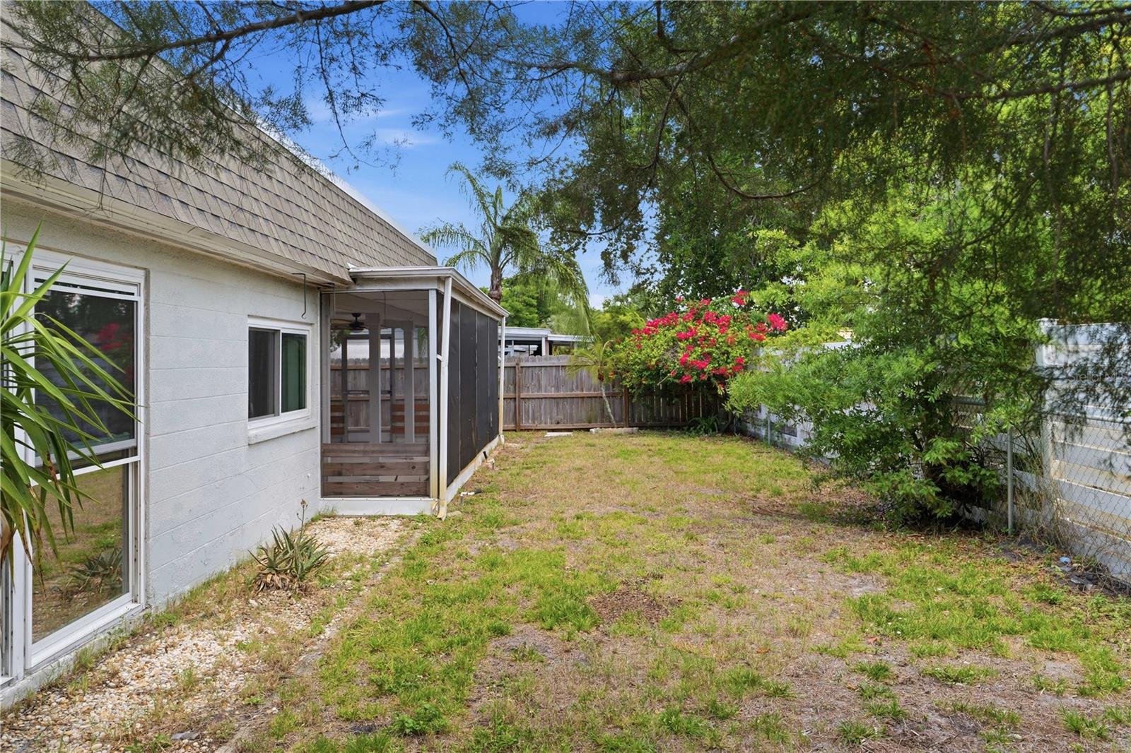 BEACON SQUARE - Residential