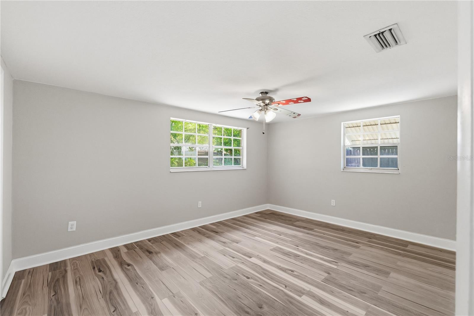 BEACON SQUARE - Residential