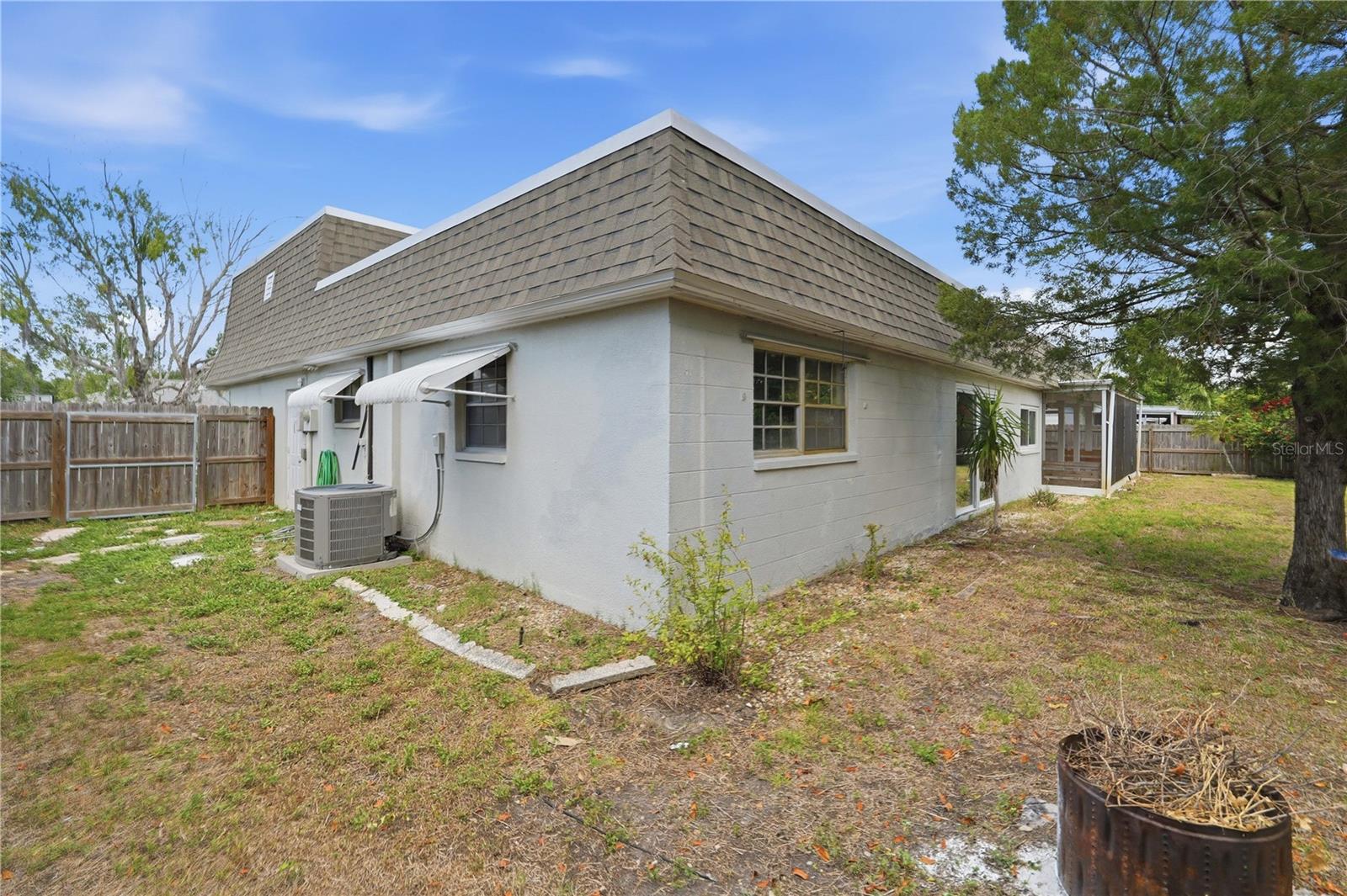 BEACON SQUARE - Residential