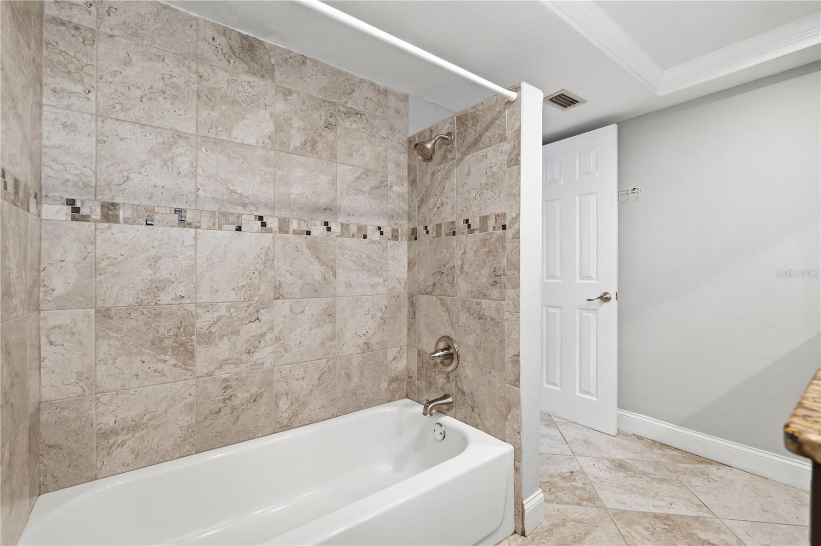 BEACON SQUARE - Residential