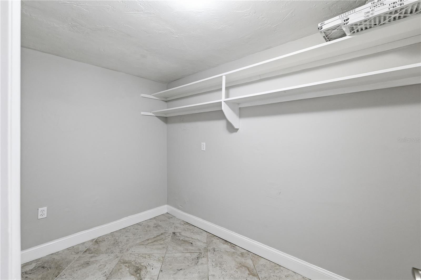 BEACON SQUARE - Residential