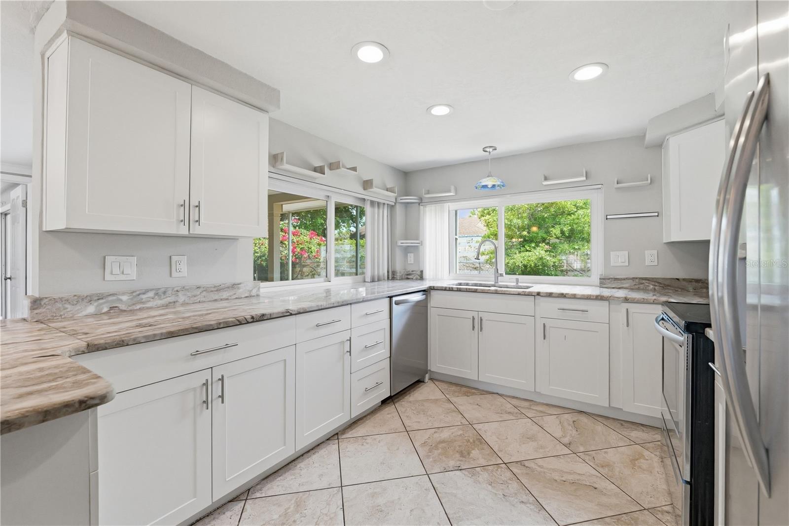 BEACON SQUARE - Residential