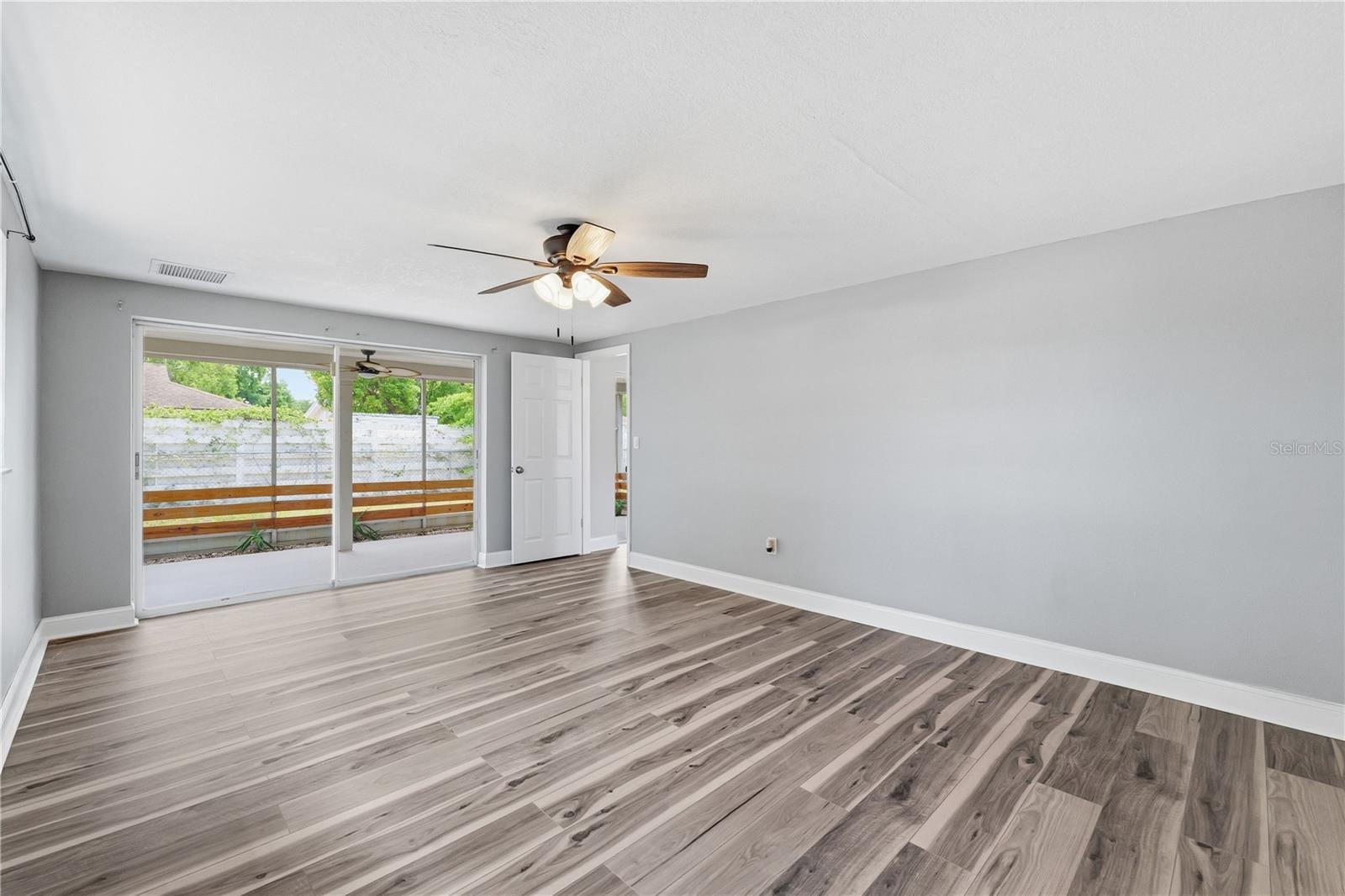 BEACON SQUARE - Residential