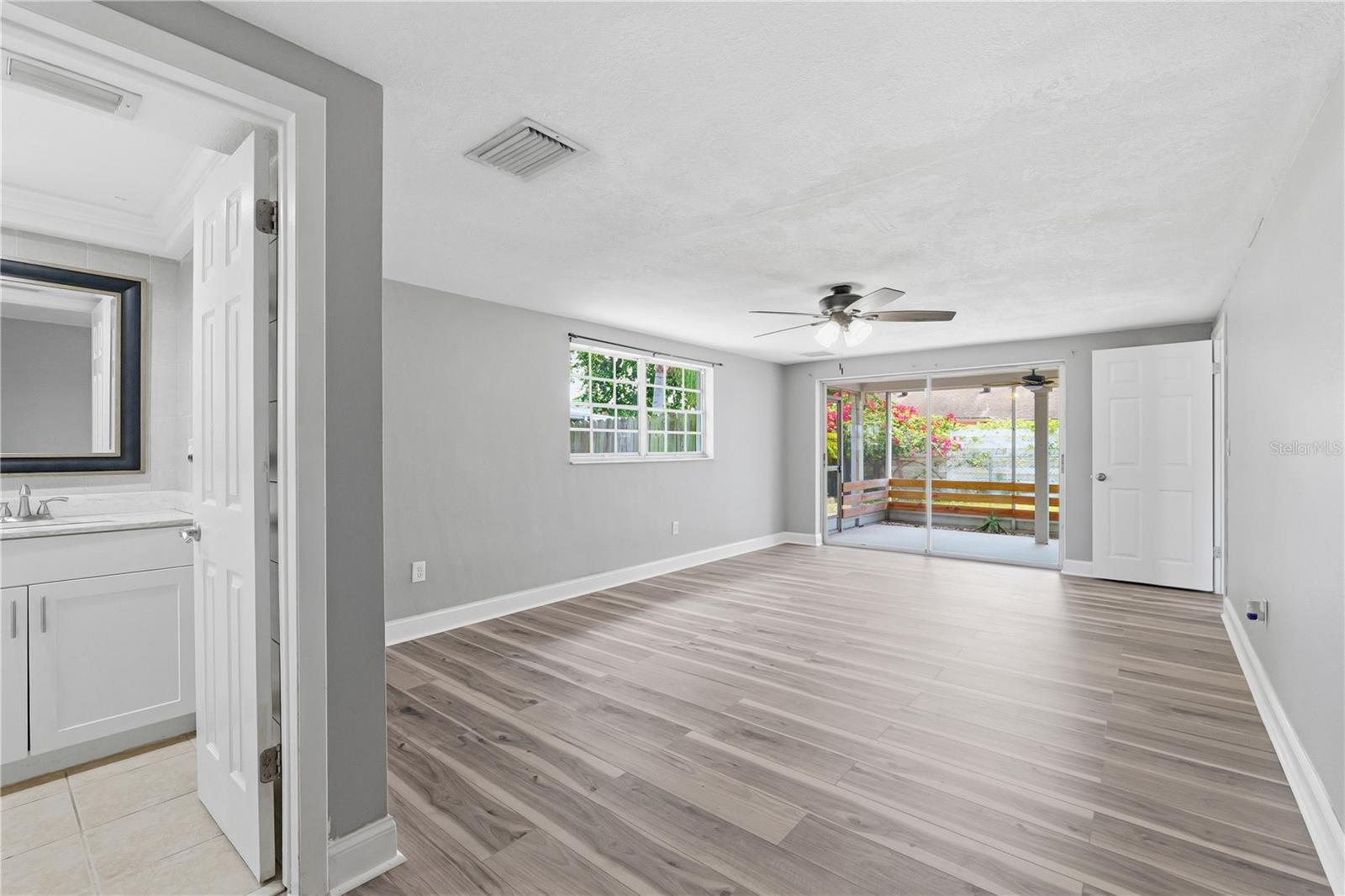 BEACON SQUARE - Residential