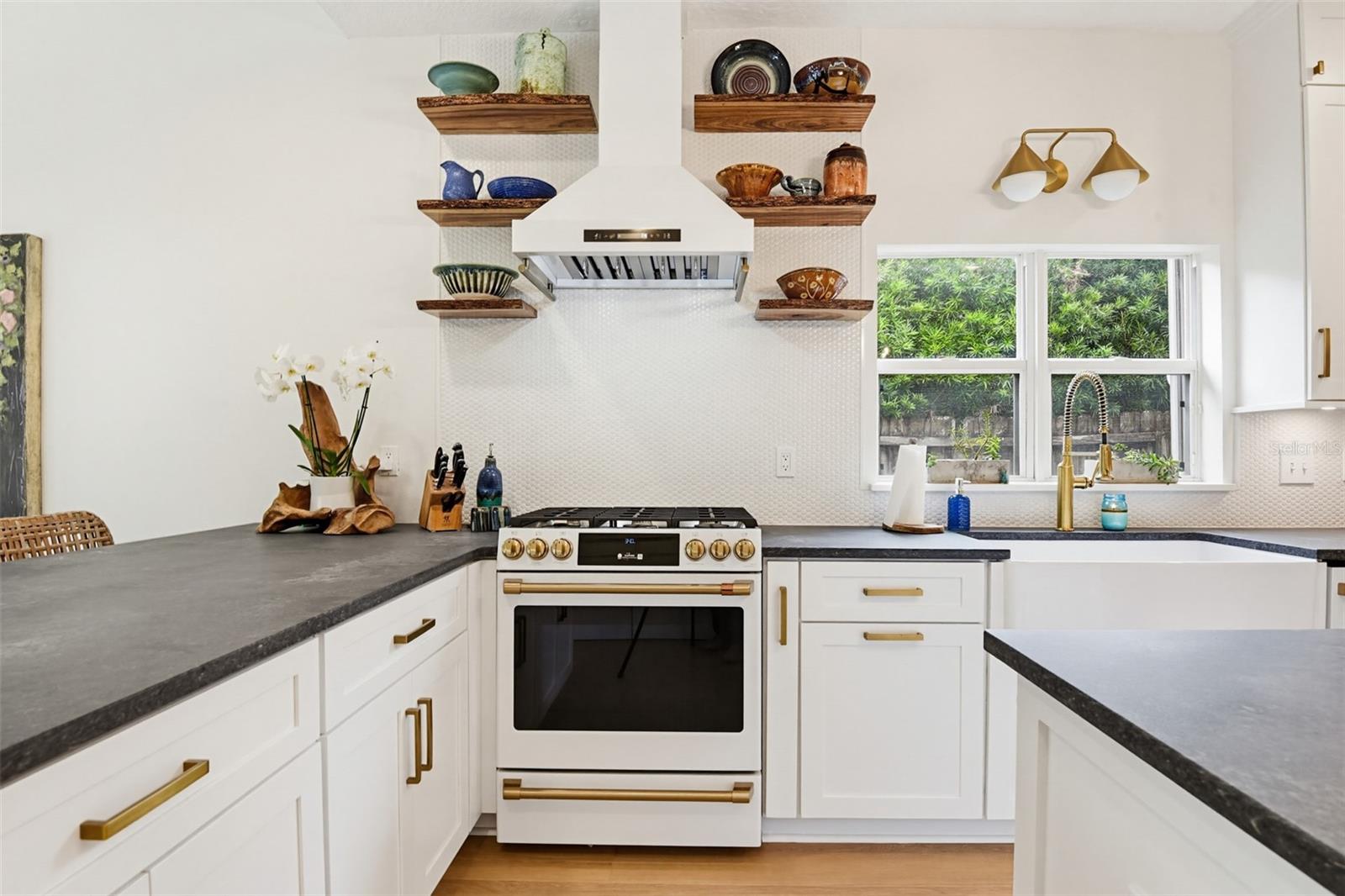 THOBURNS NEW SMYRNA BEACH - Residential