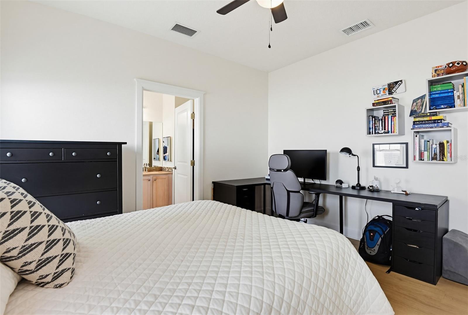 THOBURNS NEW SMYRNA BEACH - Residential