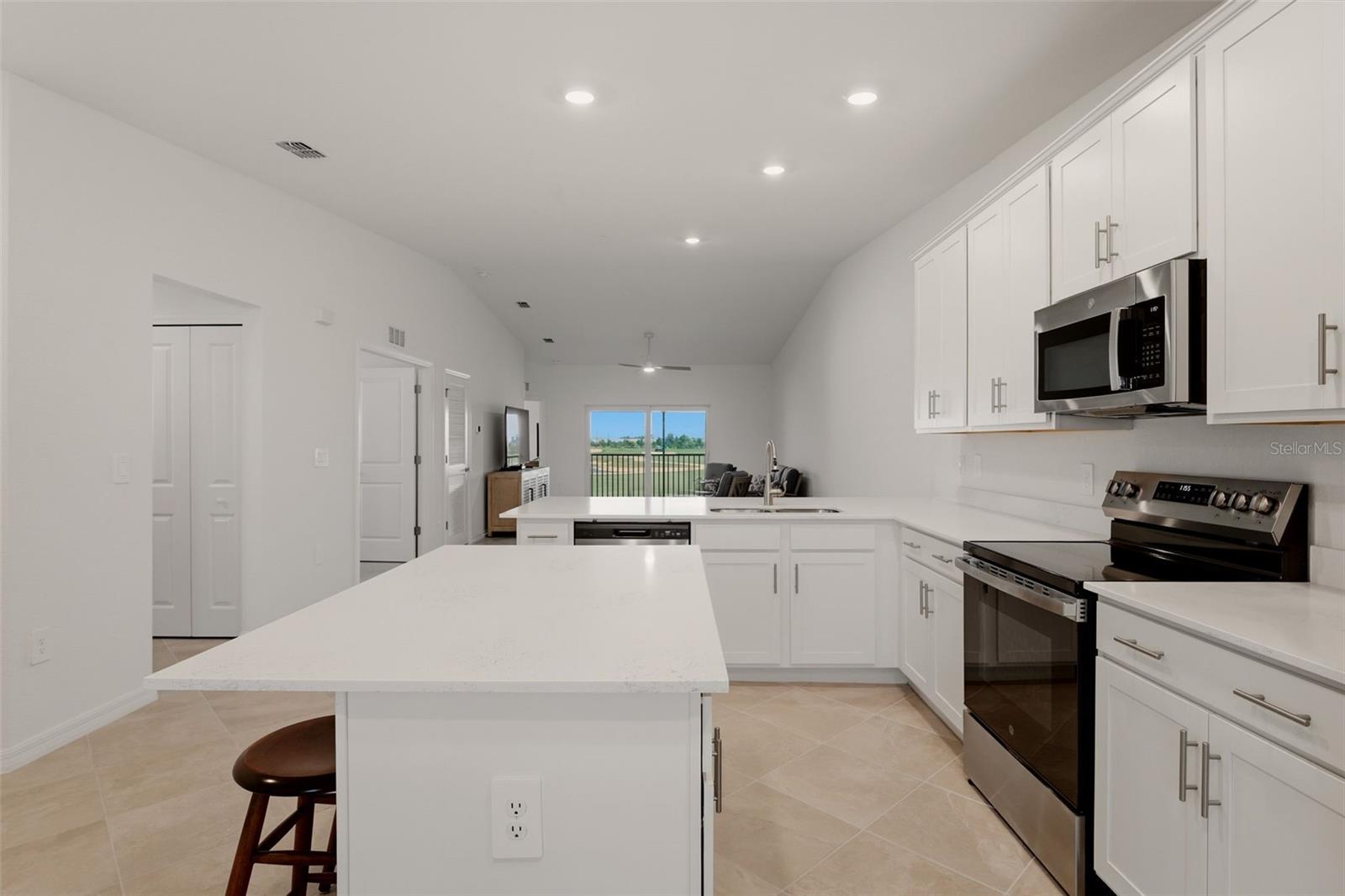 WELLEN PARK GOLF & COUNTRY CLUB - Residential