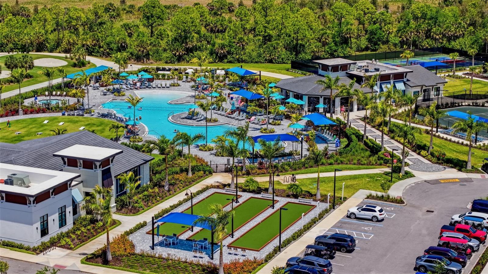 WELLEN PARK GOLF & COUNTRY CLUB - Residential