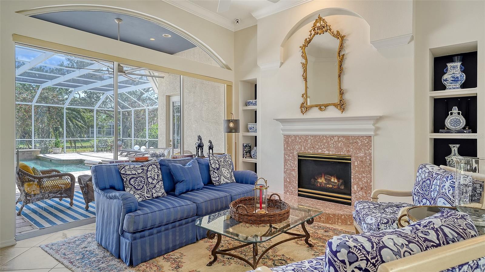 UNIVERSITY PARK COUNTRY CLUB - Residential