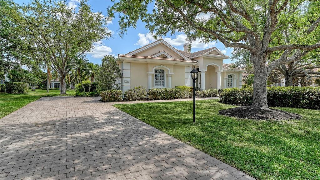 Photo of 7319 Westminster Court, University Park, FL 34201 (MLS # A4647621)