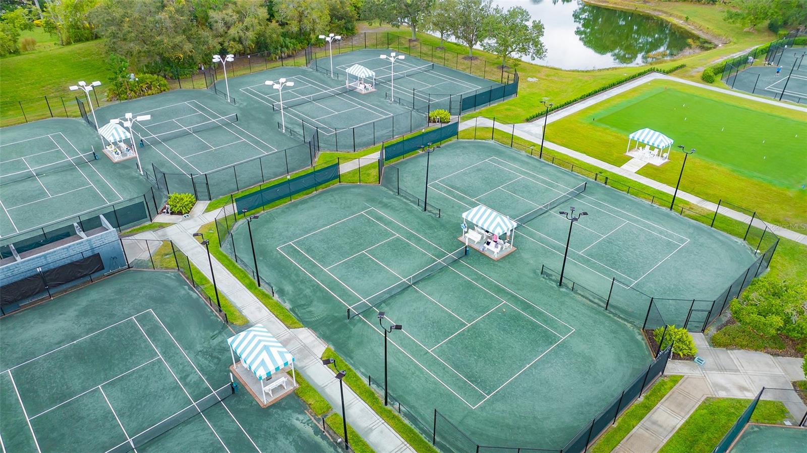 UNIVERSITY PARK COUNTRY CLUB - Residential