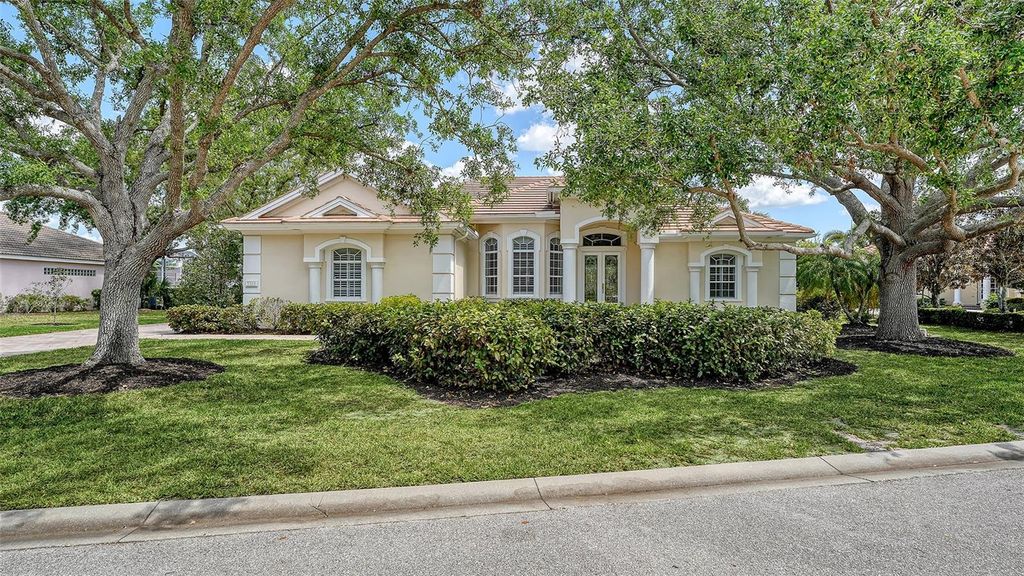 Photo of 7319 Westminster Court, University Park, FL 34201 (MLS # A4647621)