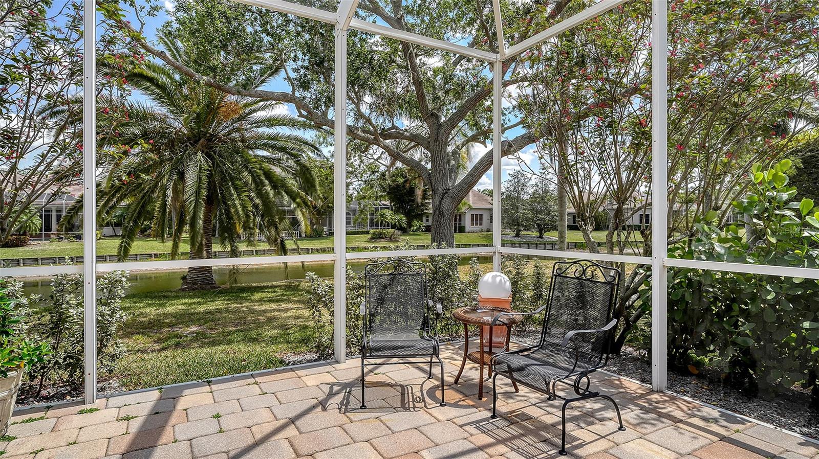 UNIVERSITY PARK COUNTRY CLUB - Residential