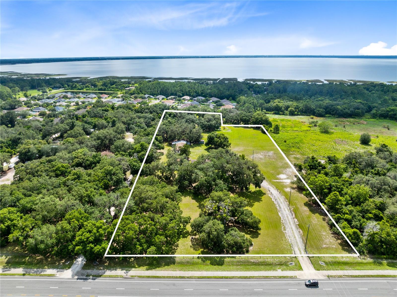 950 S NARCOOSSEE ROAD