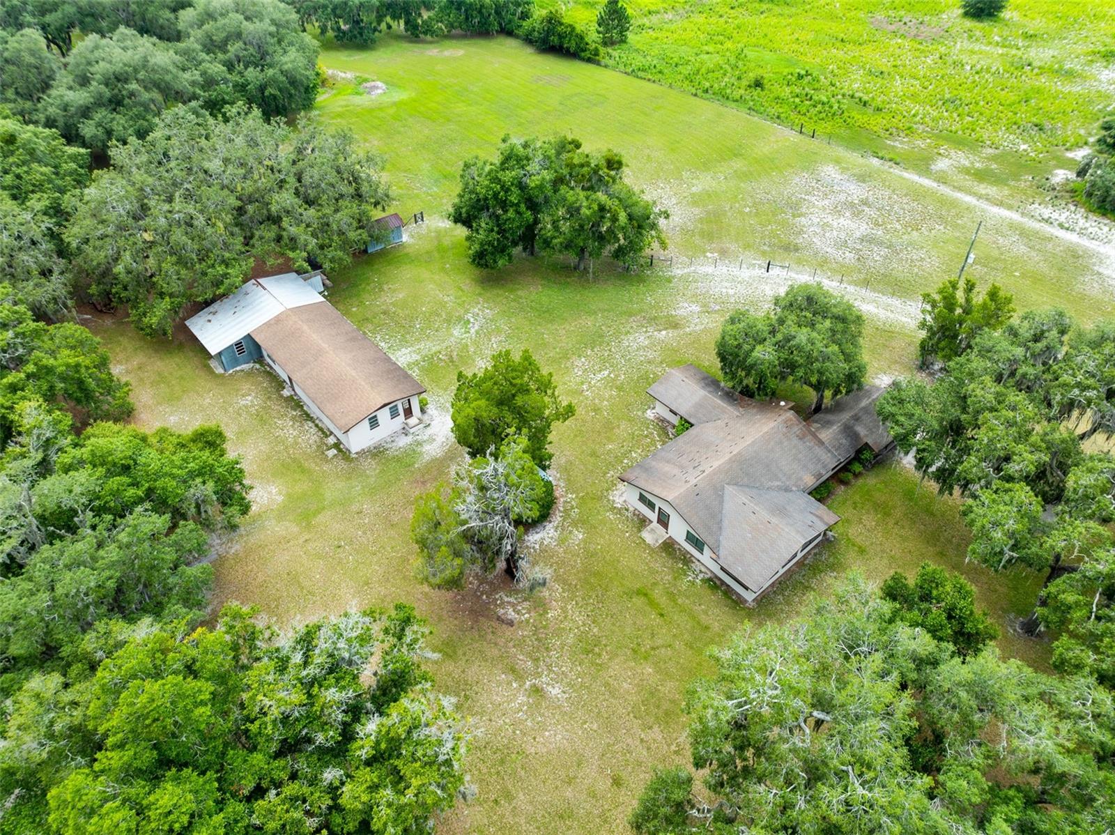 RUNNYMEDE NORTH HALF TOWN OF - Land