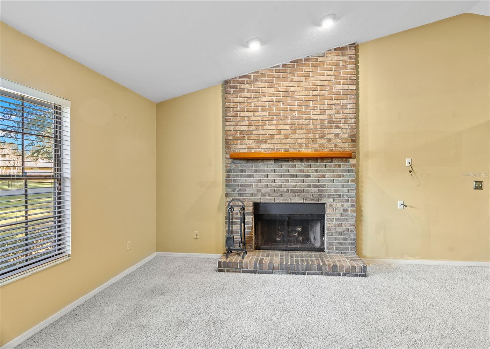 WINDSTREAM - Residential Lease