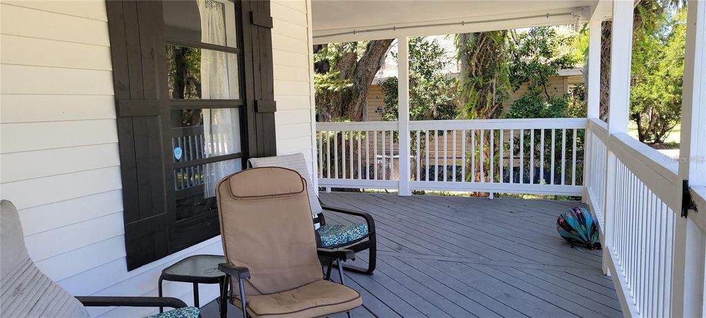 Photo of 416 W Howry Ave, Deland, FL 32720 (MLS # V4947506)