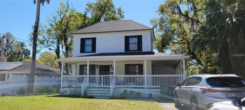 416 W HOWRY DELAND FL 32720