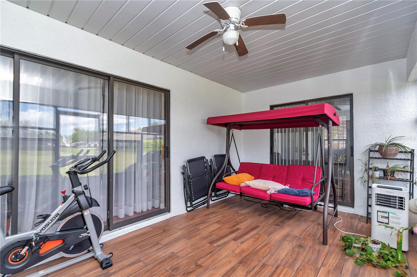 THE ARBORS - Residential