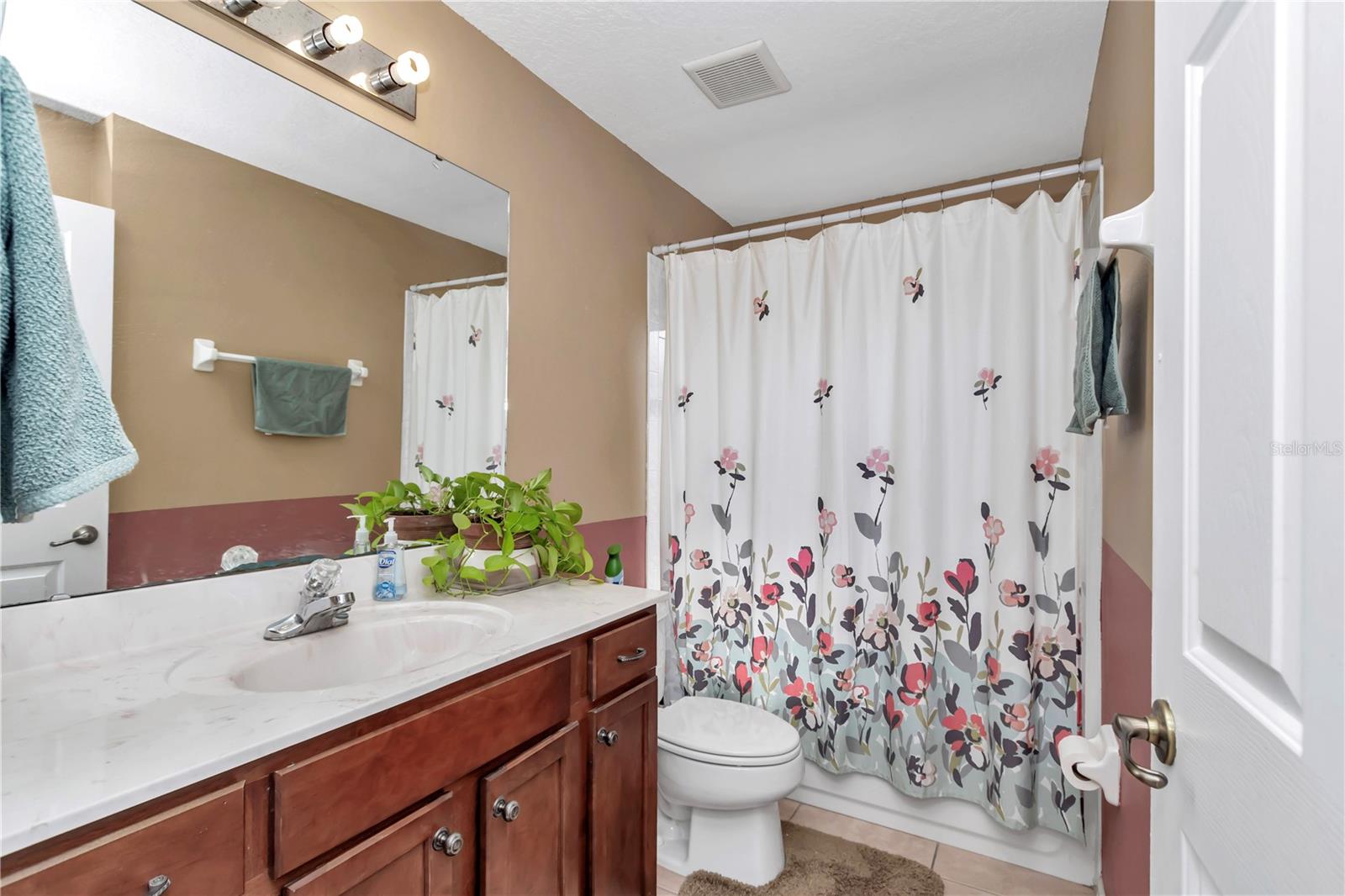 THE ARBORS - Residential