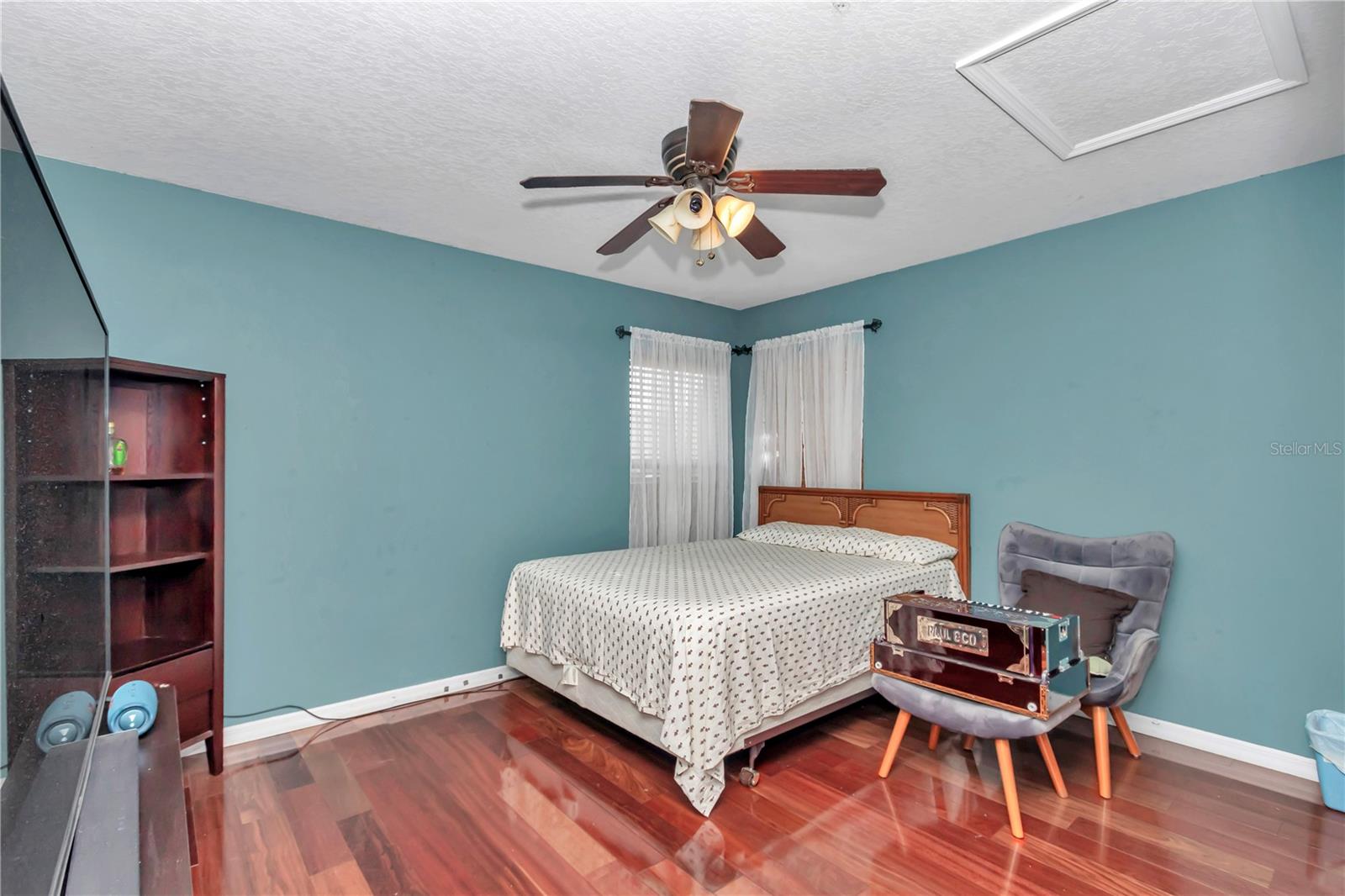 THE ARBORS - Residential