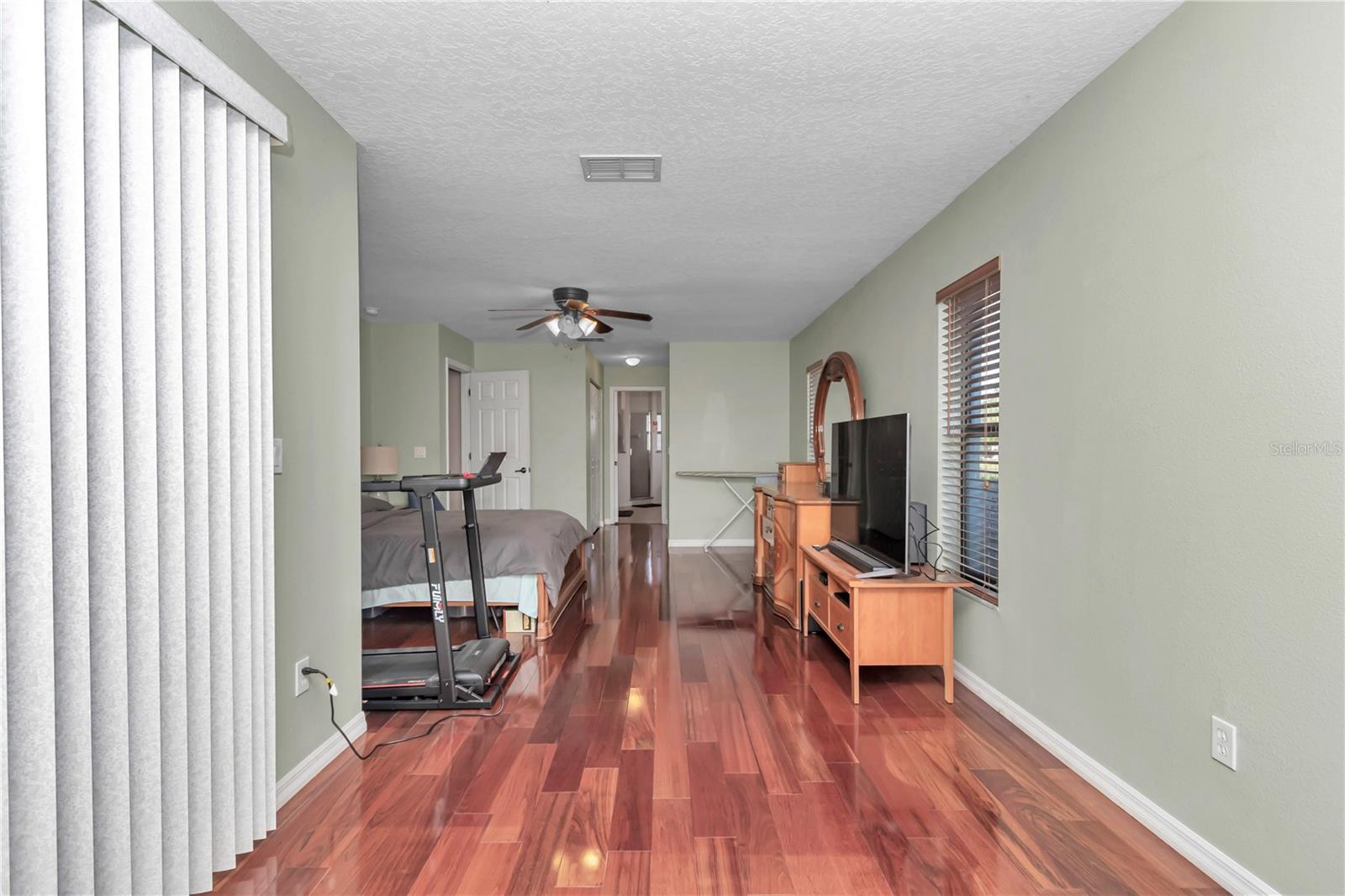 THE ARBORS - Residential