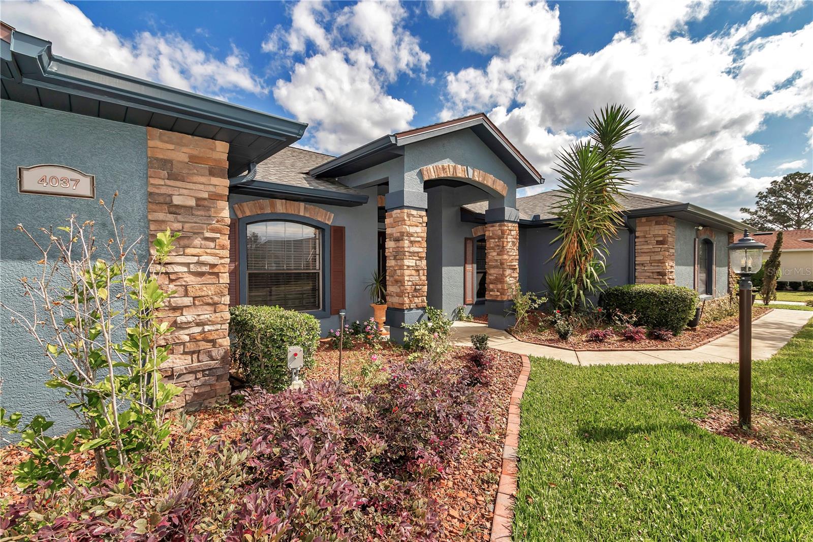 THE ARBORS - Residential