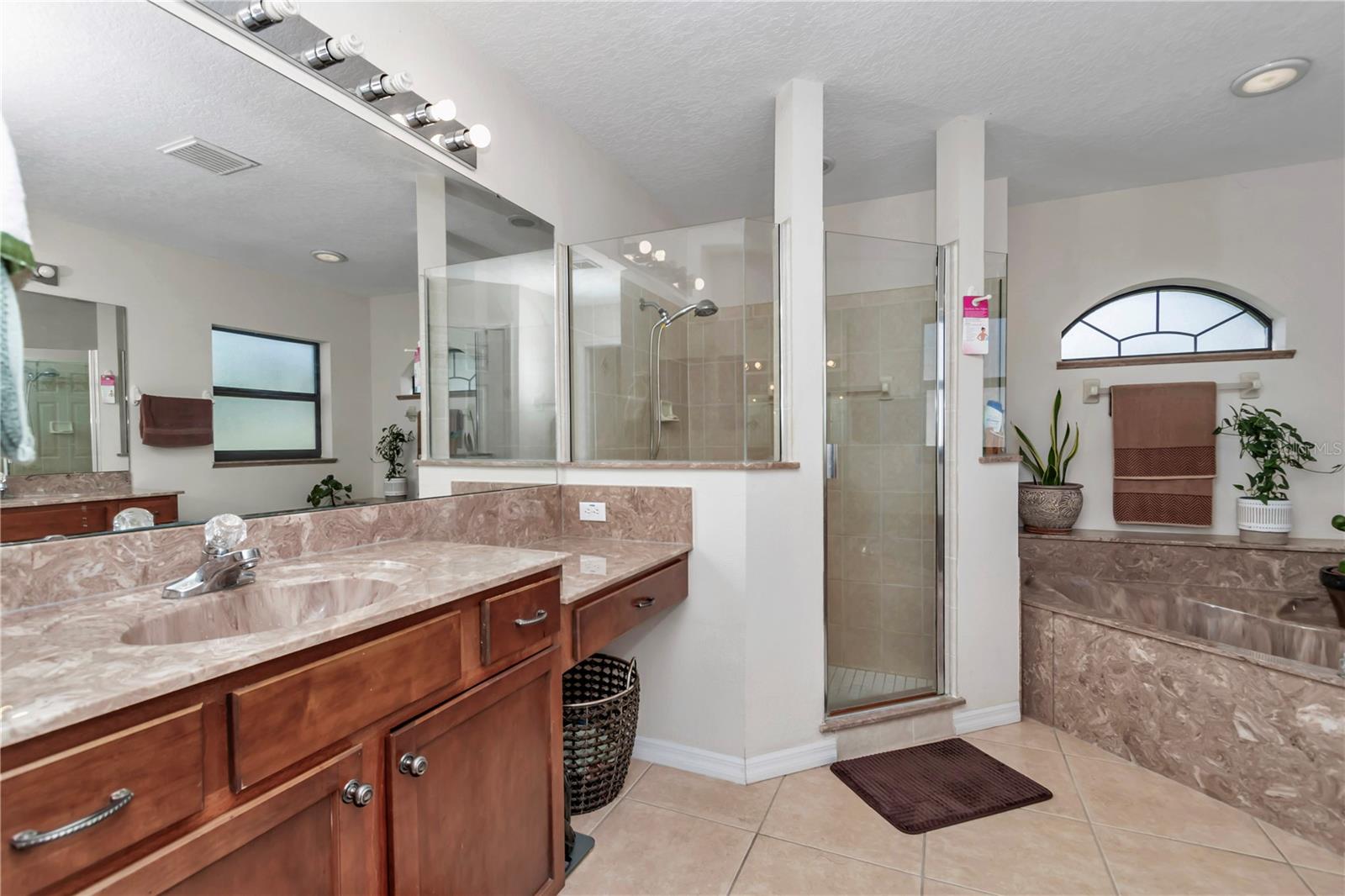 THE ARBORS - Residential